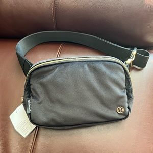 Lululemon velour everywhere belt bag